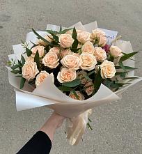 Букет Кремовые розы Латте в Уральском